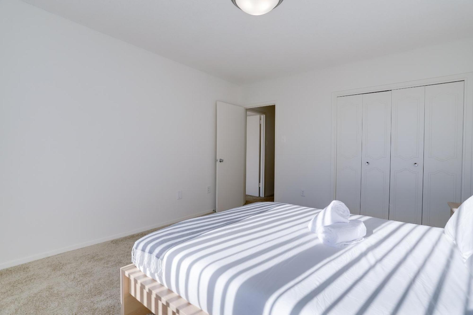 Spacious 2 Bedrooms Apt @Crystal City With Gym อาร์ลิงตัน ภายนอก รูปภาพ