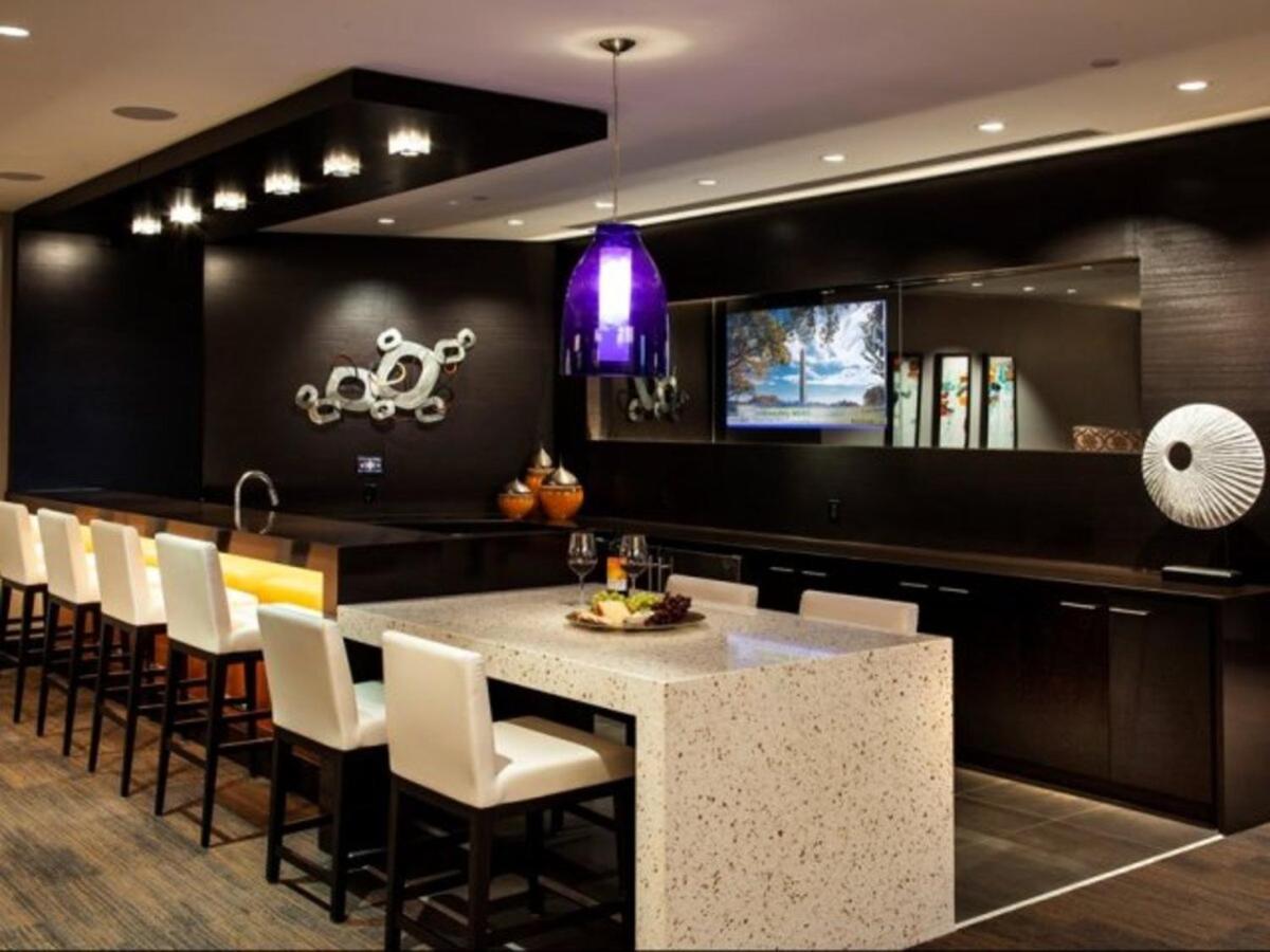 Spacious 2 Bedrooms Apt @Crystal City With Gym อาร์ลิงตัน ภายนอก รูปภาพ