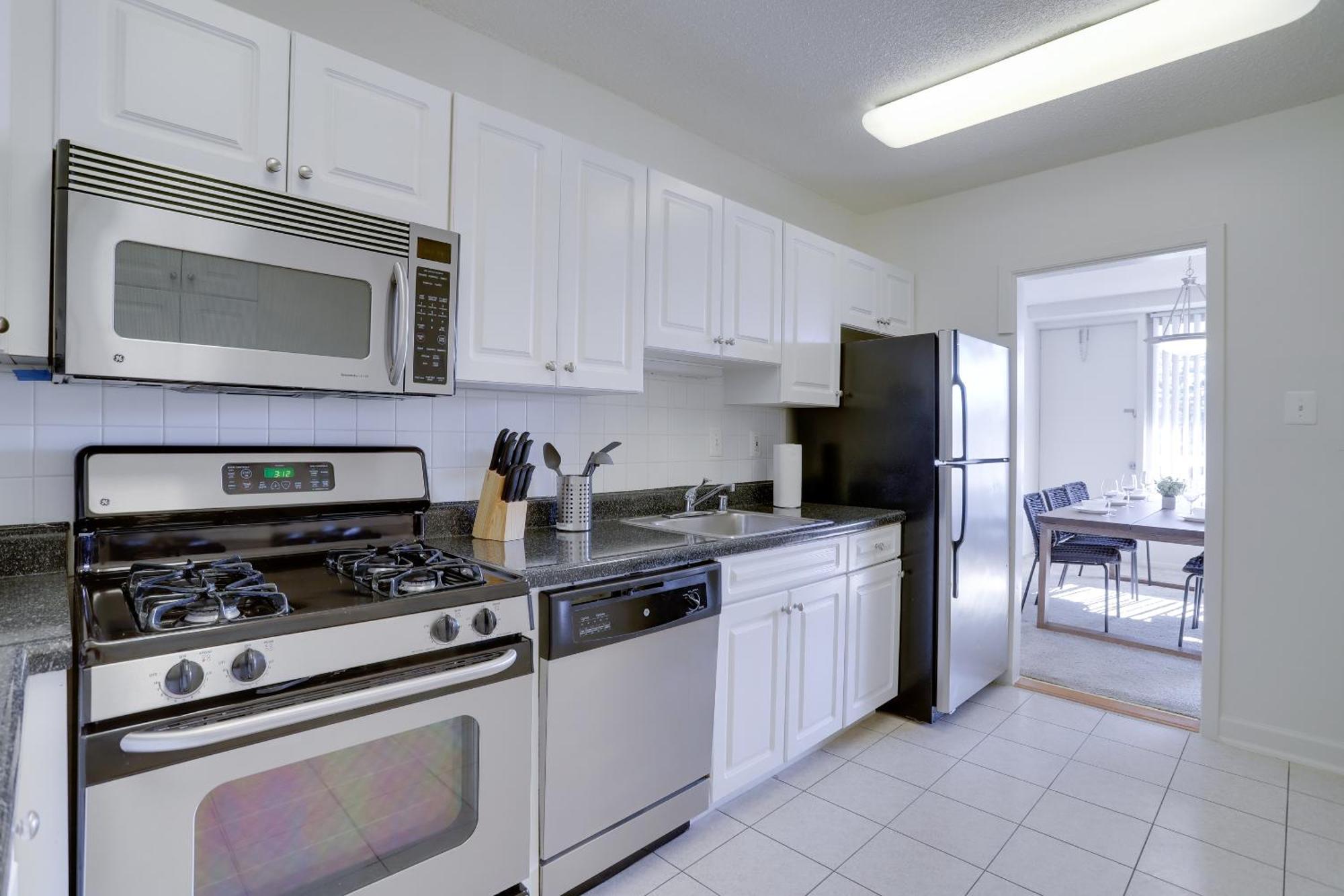 Spacious 2 Bedrooms Apt @Crystal City With Gym อาร์ลิงตัน ภายนอก รูปภาพ