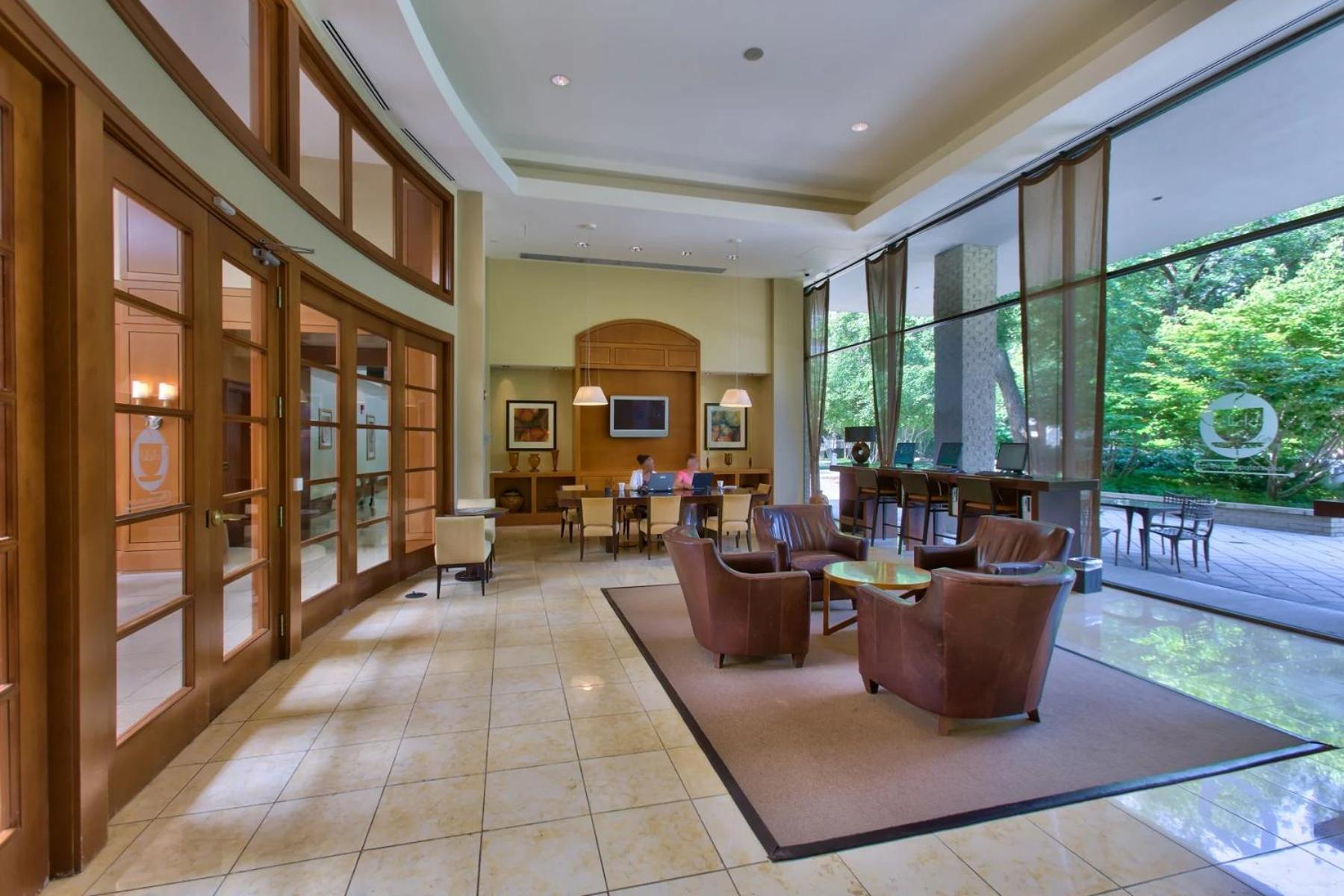 Spacious 2 Bedrooms Apt @Crystal City With Gym อาร์ลิงตัน ภายนอก รูปภาพ